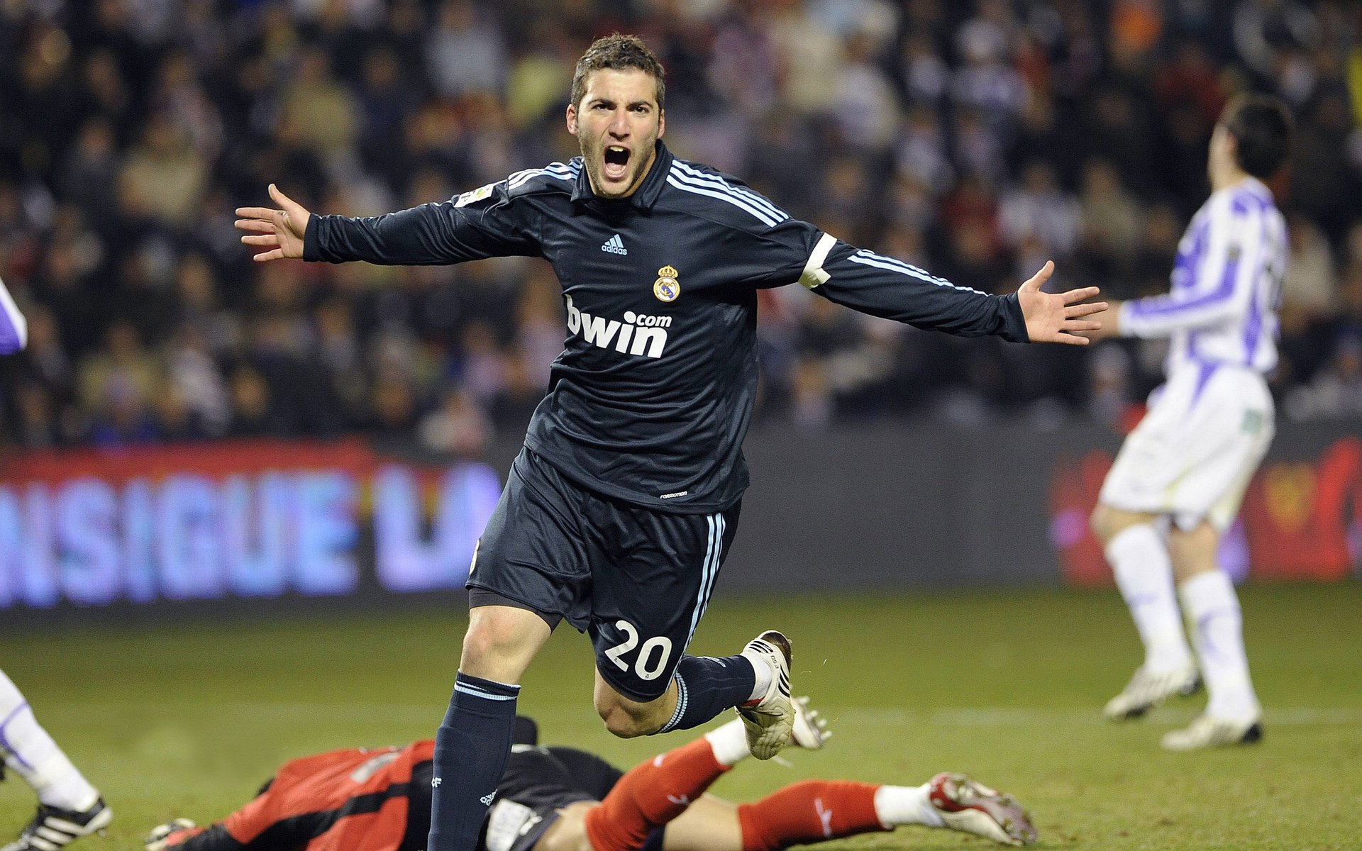 bet365平台 -法甲半决赛激情夜！纳达尔里突外投，明尼苏达森林狼大胜丹佛掘金